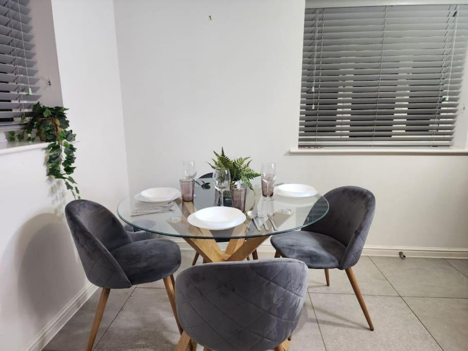 Langford House, 3Bedroom, Netflix, Parking, Wifi Long Hanborough エクステリア 写真