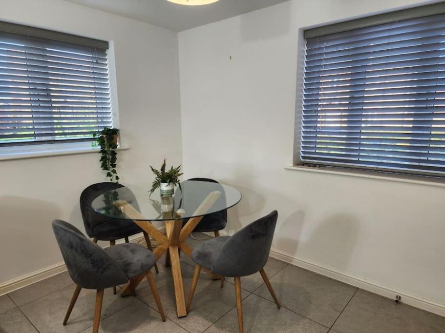 Langford House, 3Bedroom, Netflix, Parking, Wifi Long Hanborough エクステリア 写真