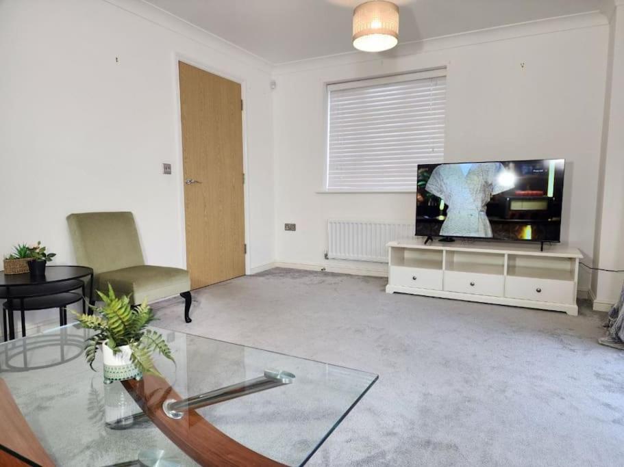 Langford House, 3Bedroom, Netflix, Parking, Wifi Long Hanborough エクステリア 写真
