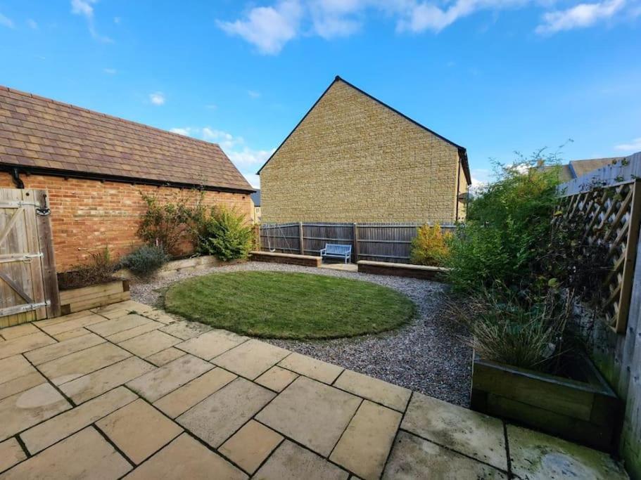 Langford House, 3Bedroom, Netflix, Parking, Wifi Long Hanborough エクステリア 写真