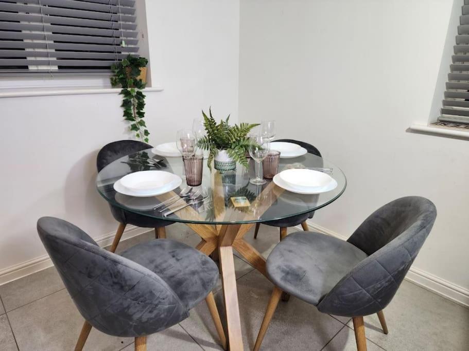 Langford House, 3Bedroom, Netflix, Parking, Wifi Long Hanborough エクステリア 写真