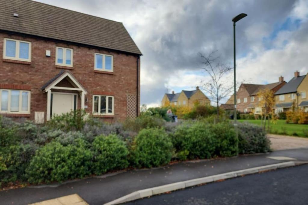Langford House, 3Bedroom, Netflix, Parking, Wifi Long Hanborough エクステリア 写真