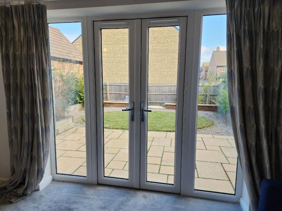 Langford House, 3Bedroom, Netflix, Parking, Wifi Long Hanborough エクステリア 写真